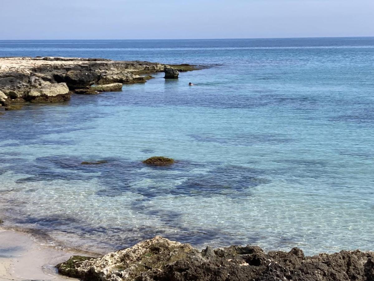Casa Del Riccio Fronte Mare Villa Mola di Bari Bagian luar foto
