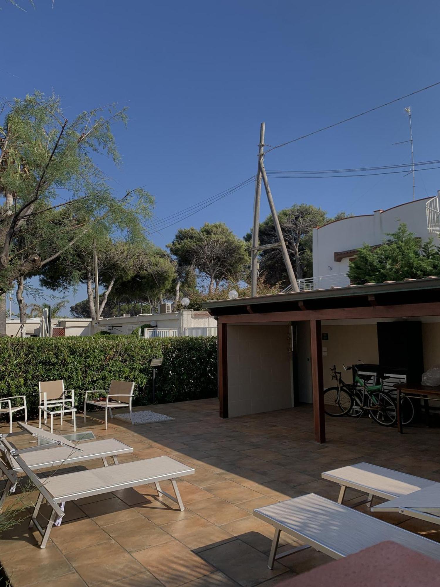 Casa Del Riccio Fronte Mare Villa Mola di Bari Bagian luar foto
